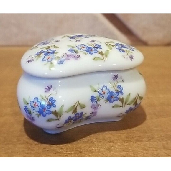Limoges LEC Fine Blue Flower Heart Shape Valentine Old French France Trinket Box - Picture 4 of 16